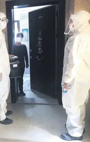 Reuters, Türkiye'nin Covid-19'la mücadelesindeki kahraman ekibi dünyaya böyle duyurdu: Virüs dedektifleri