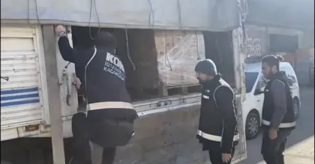 Ümraniye'de TIR'da 2 bin 640 şişe sahte içki yakalandı