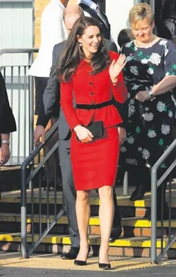 Kırmızı çok yakışıyor