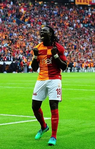 Gomis'ten Galatasaray'a transfer sinyali: Dönmeye hazırım