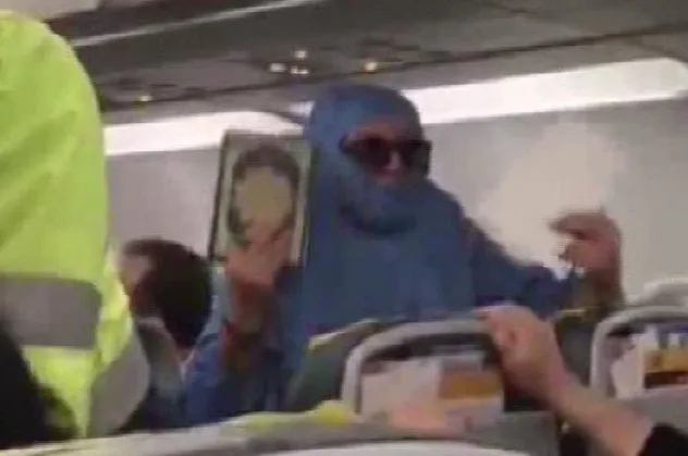 Adli Tıp, uçakta 'Ben FETÖ'cüyüm uçağı patlatacağım' diyen Nikar Deliormanlı'nın cezai sorumluluğunun olmadığı yönünde rapor verdi!