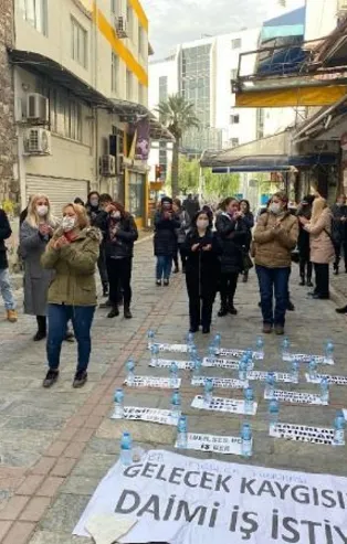 Eğitimcilerden İzmir Büyükşehir Belediye Başkanı Tunç Soyer'e karşı 'daimi iş' eylemi