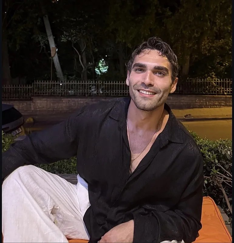 iste-aysegul-eraslanin-son-anlari-supheleri-artiran-goruntu-ve-tokat-itirafi-oyuncu-sunay-kurtulusun-ifadesi-a-1773563689115.jpeg İşte Ayşegül Eraslan'ın son anları! Evinden oyuncu Sunay Kurtuluş çıktı: 3 hafta önce tanıştık iki kez evine gittim | "Tokat" itirafı-5