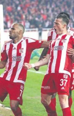 Başarının sırrı yerli oyuncularda (Yurttan ve dünyadan spor gündemi)