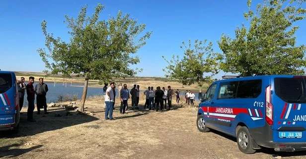Atatürk Barajı Gölüne giren 3 kardeşten 2’si boğuldu