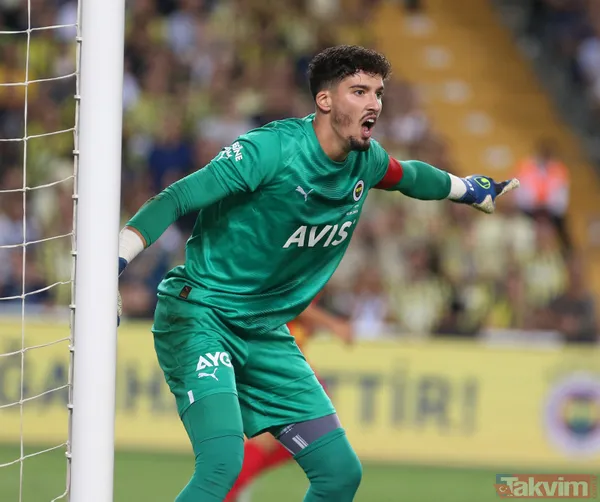 Altay Bayındır sürprizi! İtalyan devi peşinde: 30 milyondan aşağı giderse yazık olur - 1