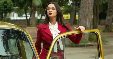 Bir Zamanlar Çukurovanın Ümiti Hande Soral bikinisini giydi pozunu verdi! Çukurovanın yıldızları kar kış dinlemiyor