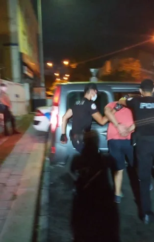 Bayrağa saygısızlık yanına kar kalmadı: O şahıs tutuklandı