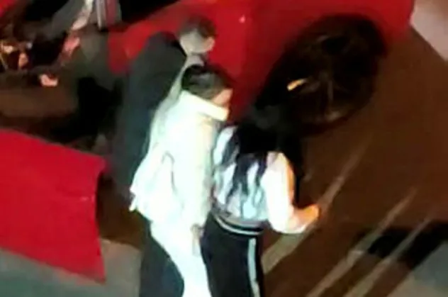 İstanbul'da bir mahalleliyi isyan ettiren görüntüler! Sokak ortasında fuhuş yapıyorlar