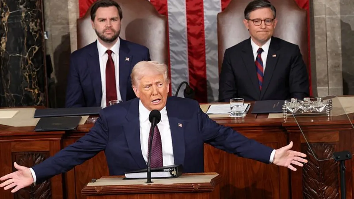 Trump’tan Kongre’de bomba üstüne bomba! Zelenskiy özür diledi dedi | BM’ye DSÖ’ye racon sapkınlara ceza
