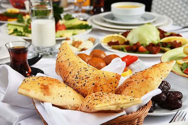 oruc-hangi-gun-basliyor-ilk-oruc-ne-zaman-kac-gun-kaldi-2022-ramazan-baslangici-hangi-gune-denk-geliyor-2022-r-1648553778386.jpg Oruç hangi gün başlıyor? İlk oruç ne zaman, kaç gün kaldı? 2022 Ramazan başlangıcı hangi güne denk geliyor? 2022 RAMAZAN İFTAR SAATLERİ!-6