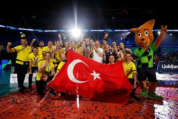 basketbol-voleybol-boks-tekvandodaki-basarilar-turkiyeyi-sevince-bogdu-1653343713135.jpeg Basketbol, voleybol, boks, tekvandodaki başarılar Türkiye'yi sevince boğdu-9