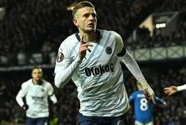 Szymanski kendine geldi