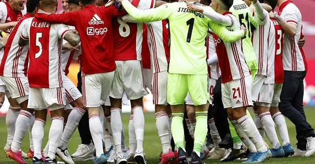 Hollanda liginde Emmen’i yenen Ajax şampiyon oldu