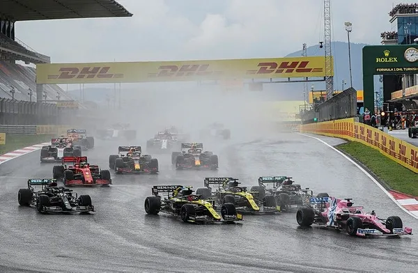 Formula 1 İstanbul’da zafer İngiliz pilot Hamilton'un oldu-3