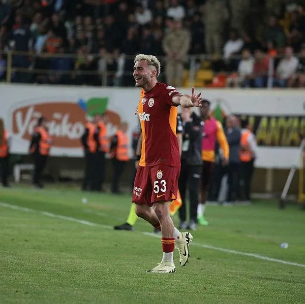 aslan-yeniden-lider-galatasaray-deplasmanda-alanyasporu-farkli-gecti-iste-macta-yasananlar-1713207485585.jpeg Aslan yeniden lider | Galatasaray deplasmanda Alanyaspor'u farklı geçti! İşte maçta yaşananlar...-4