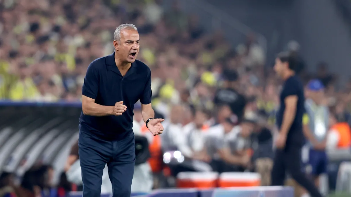 Fenerbahçe'de 2 ayrılık, 1 transfer hazırlığı