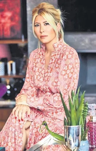 Mustafa Denizli’nin kızı Selin Denizli babasının adının verildiği stada gitti! İçeri girmekte güçlük çekince isyan etti