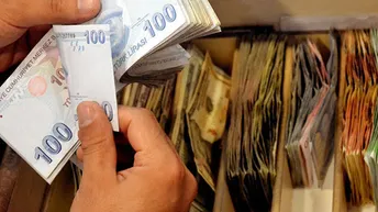 Emekli maaşında ocak hesabı! 2027 zammıyla SSK ve Bağ-Kur’lu ne kadar alacak? TAKVİM hesapladı