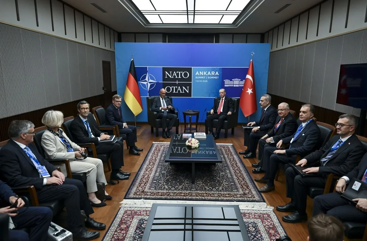 nato-zirvesinde-ikili-temaslar-baskan-erdogan-macron-meloni-merz-ve-starmer-ile-gorustu-1783522693992.jpeg NATO Zirvesi'nde ikili temaslar: Başkan Erdoğan Macron, Meloni, Merz, Şara ve Starmer ile görüştü-5