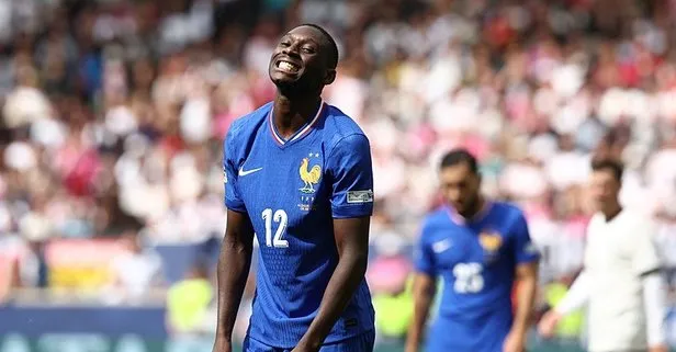 Kolo Muani Juve’de kaldı
