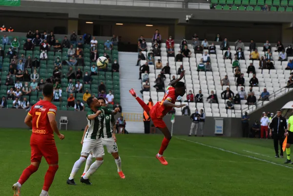 giresunspor-evinde-kayserisporla-1-1-berabere-kaldi-1632659439999.jpg Giresunspor evinde Kayserispor'la 1-1 berabere kaldı-2