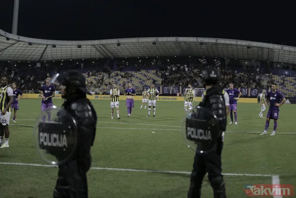 Fenerbahçe maçı olaylar nedeniyle 30 dakika durdu! İşte yaşananlar - 6