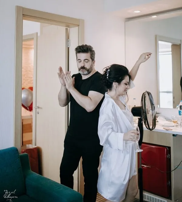 kizilcik-serbetinin-ertugrulu-kayra-senocakin-4-yillik-esi-bakin-kim-cikti-guzelligiyle-hayran-birakti-1700216558345.jpg Ertuğrul’u Kayra Şenocak’ın 4 yıllık eşi bakın kim çıktı! Güzelliğiyle hayran bıraktı-9