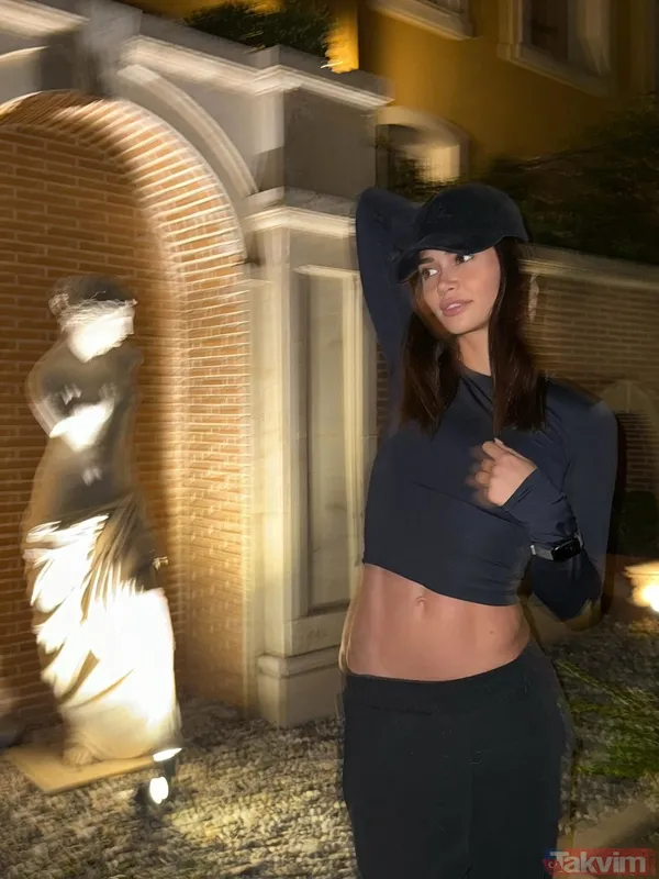 Boyu kadar çocuğu var: Selen Görgüzel’in kızı İlknaz güzelliğiyle annesini solladı! - 15