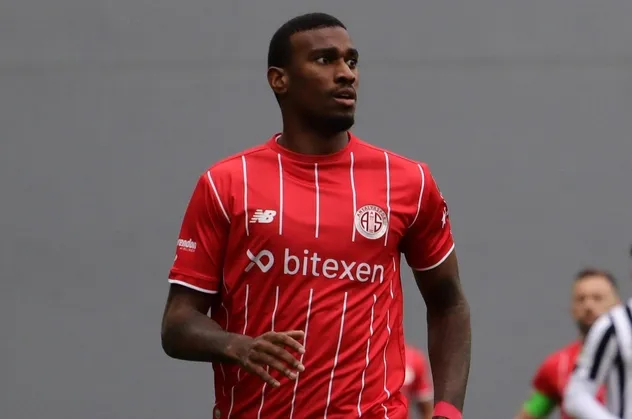 Antalyaspor'dan Galatasaray'a Haji Wright vetosu!