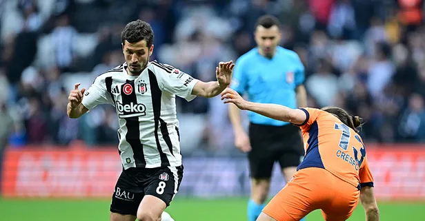 Kartal'a bir haller oldu! Beşiktaş - Başakşehir: 0-2 | MAÇ SONUCU