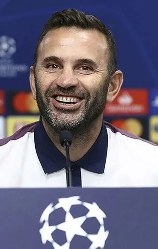 Günlerdir hoca çıkmazından olan Galatasaray son kararını verdi! Aslan Okan Buruk ile prensipte anlaştı