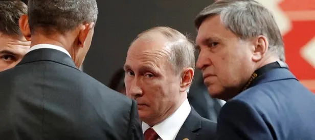 Obama ve Putin 4 dakika konuştu