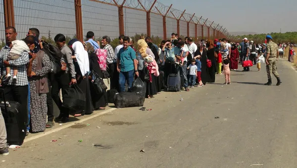 Dört günde 10 bin Suriyeli ülkelerine geçiş yaptı-2