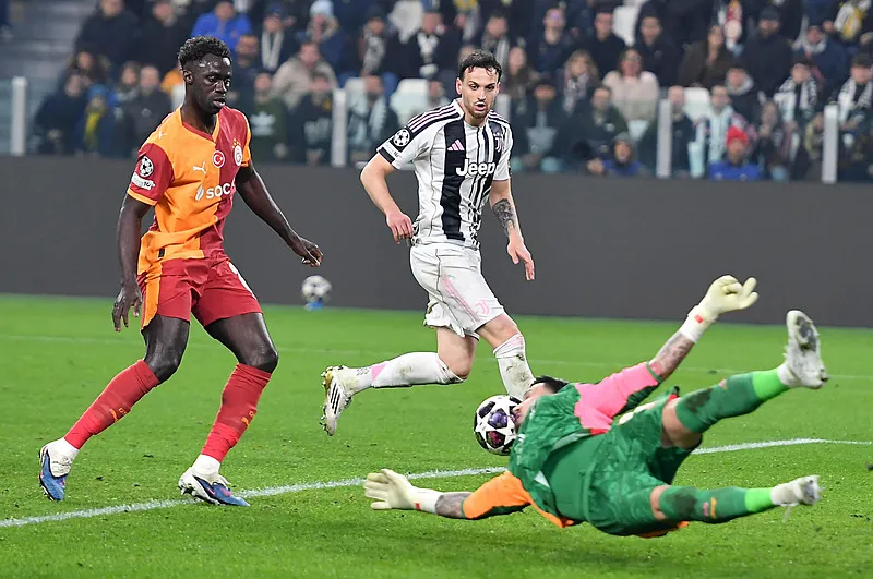 Spor yazarları Juventus-Galatasaray maçını değerlendirdi - 11