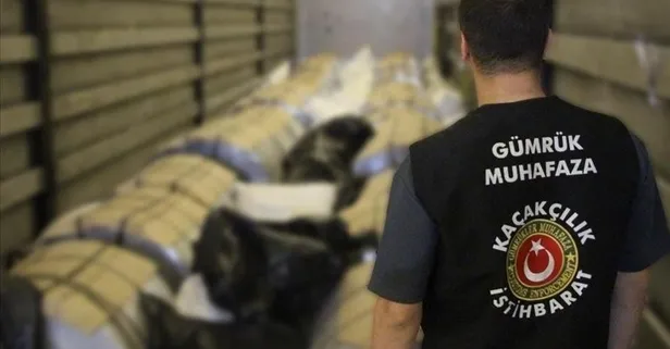 Ticaret Bakanlığı gümrükler muhafaza ekipleri, kasım ayının ilk haftasında toplam 1 ton 65 kilogram esrar yakaladı