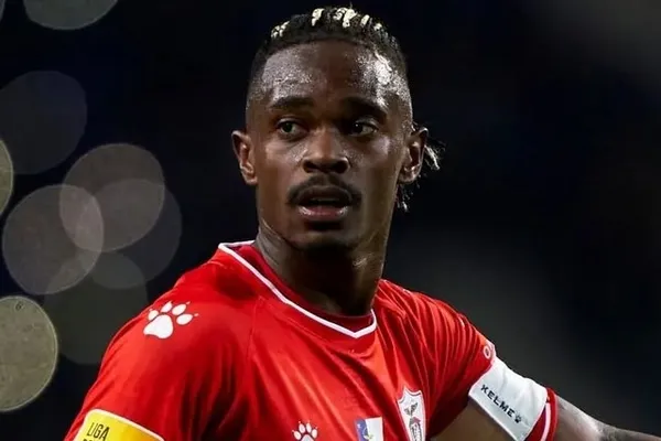 fenerbahcenin-tek-rakibi-celtic-brezilyali-yildiz-icin-kritik-hafta-1655032417723.jpg Fenerbahçe'nin tek rakibi Celtic! Brezilyalı yıldız için kritik hafta...-2