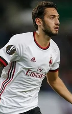 Çalhanoglu’nu Terim bitirecek