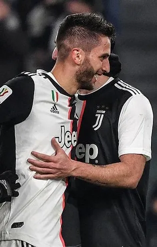 Juventus, Roma'yı İtalya Kupası'ndan eledi