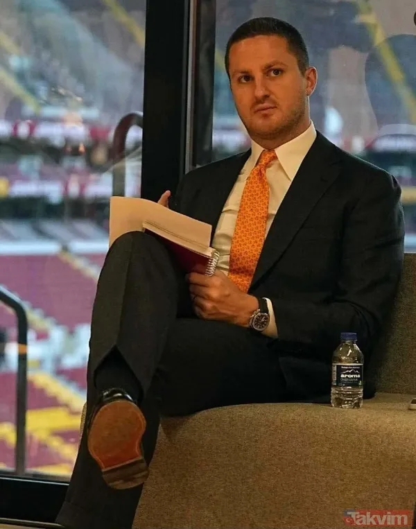 Şimdi de öğrendim ki, Hatemi, Revna Sarıgül'ün boşanma davasını açmış. Bu arada Revna Hanım, eşi Ömer Sarıgül'ün kendisini bir kez değil birçok kez...