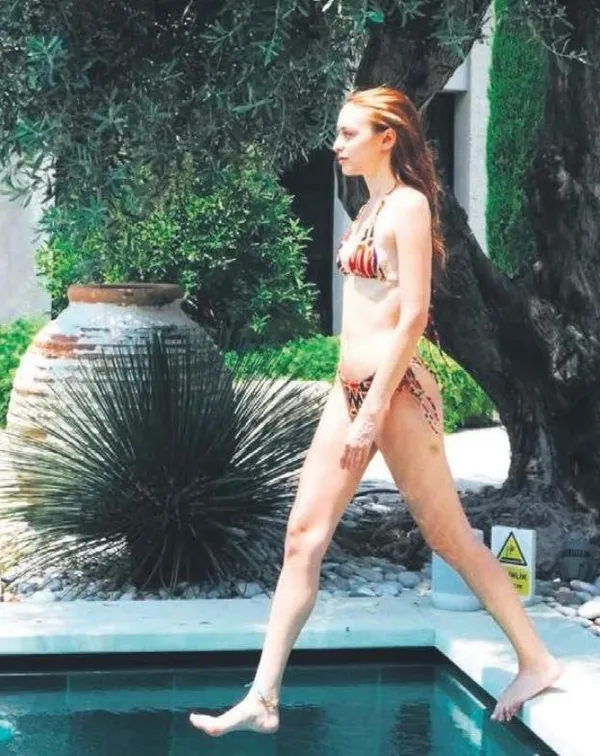 en-iyilerle-yarisiyor-oktay-kaynarca-en-iyi-erkek-oyuncu-kategorisine-aday-1688417120346.jpeg En iyilerle yarışıyor! Oktay Kaynarca En İyi Erkek Oyuncu kategorisine aday...-8