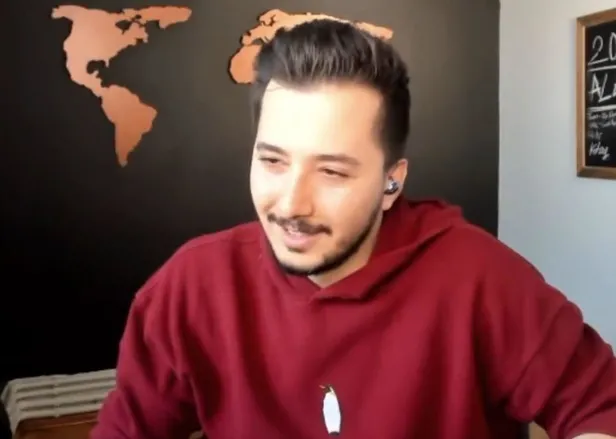 ibrahim-haskologlundan-skandal-trabzonlulara-cirkince-saldirdi-1674056607042.jpeg İbrahim Haskoloğlu'ndan skandal! Trabzonlulara çirkince saldırdı-2