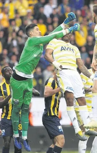 Altay Bayındır Kartal oluyor