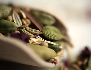 Hem vücuttaki mikrobu atıyor hem de hafızayı çelik gibi yapıyor! Sofralarımızda yer almıyor ama mucizenin ta kendisi...