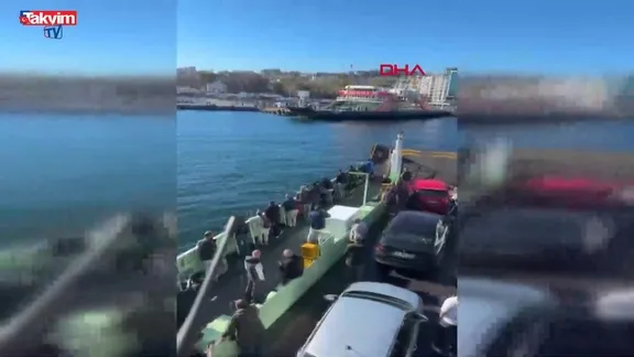 Sirkeci'de feribot iskeleye çarptı