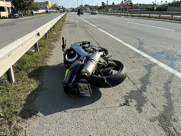 sakaryada-feci-kaza-motosikletin-carptigi-kadin-ile-surucu-oldu-1667466894715.jpeg Sakarya'da feci kaza! Motosikletin çarptığı kadın ile sürücü öldü-2