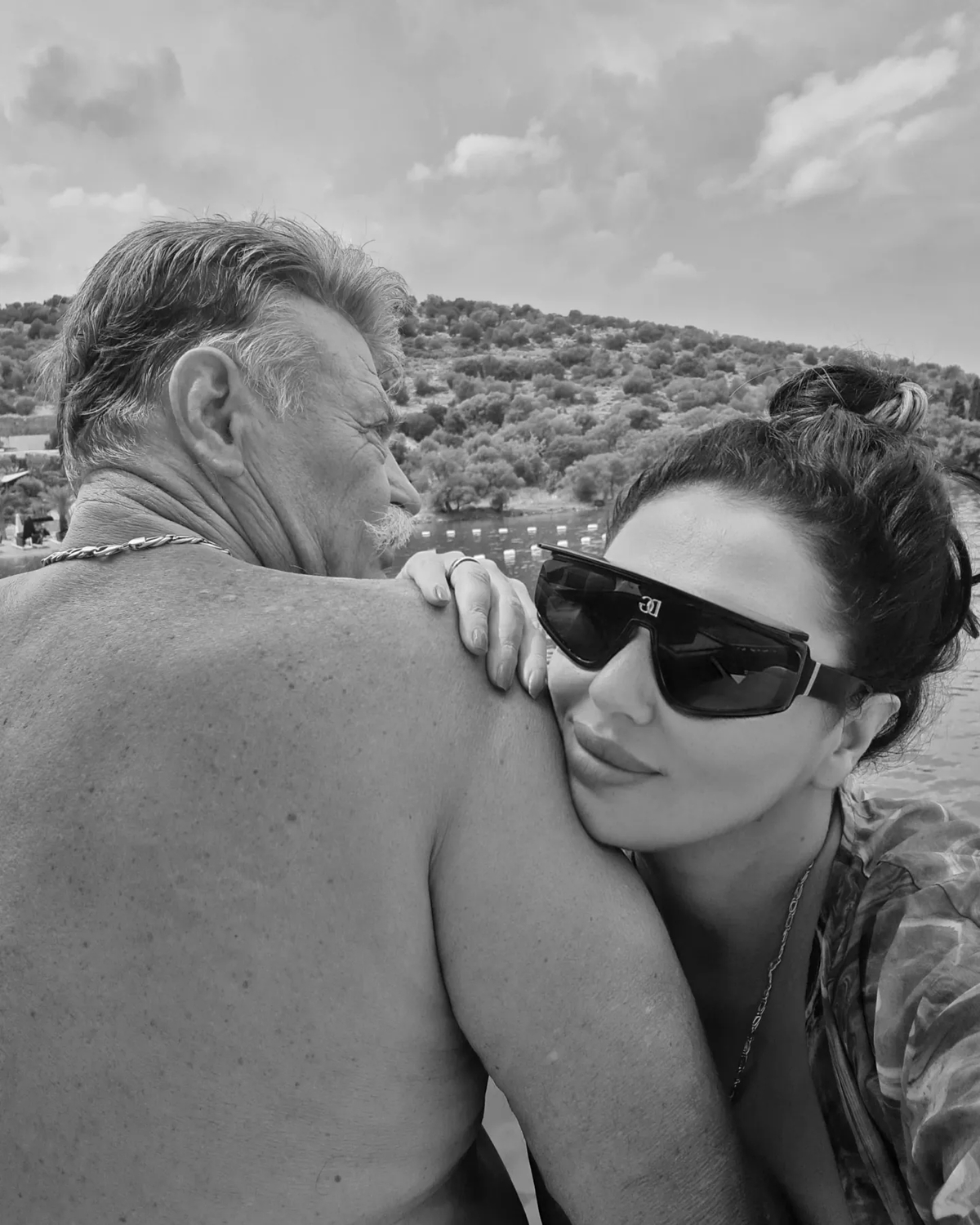 Yeşilçam'ın yıldızı Nuri Alço eşine "kırmızı noktalı" tatil yasağı: "İt var kopuk var gidemezsin"-5