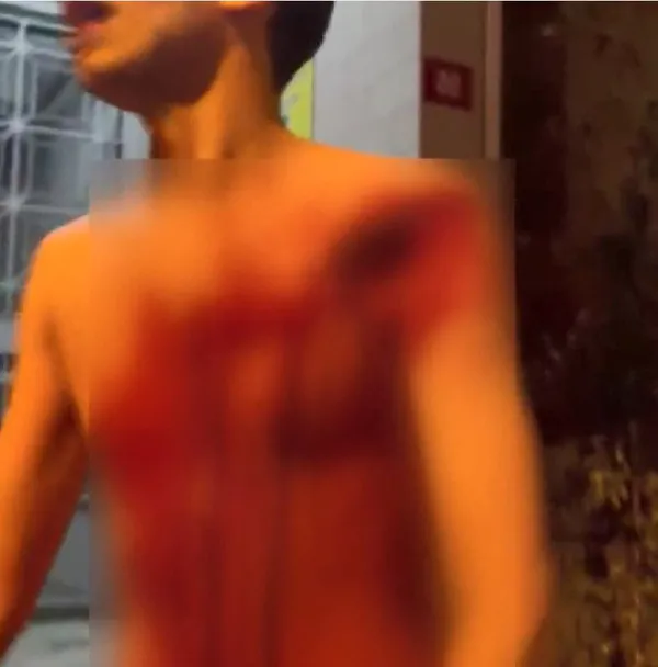 istanbul-bahcelievlerde-afrika-kupasi-finalinde-misirin-kalecisinin-penalti-kurtarmasina-sevinen-misirlilar-bi-1644389162024.jpg İstanbul Bahçelievler'de Afrika Kupası finalinde Mısır'ın kalecisinin penaltı kurtarmasına sevinen Mısırlılar bıçaklı saldırıya uğradı-3