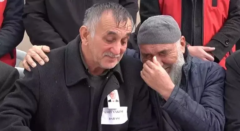 Şehit polis memuru Cengiz Parlak son yolculuğuna uğurlandı-2