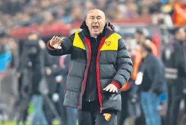 Göztepe’de hedef galibiyet: Stoilov milli ara sonrası 3 puana odaklandı